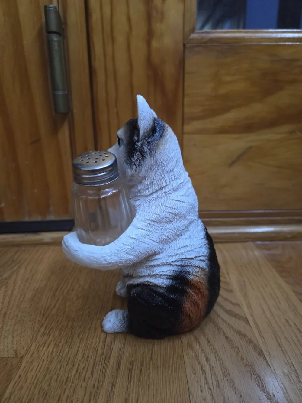 Brand New in Box Cat Salt & Pepper Shaker Holder